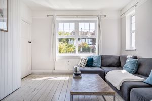 lounge- click for photo gallery